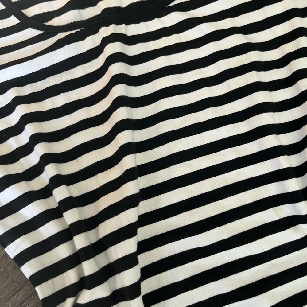 Vixen by Micheline Pitt Black and White Striped Long Sleeve Top - Picture 3 of 3